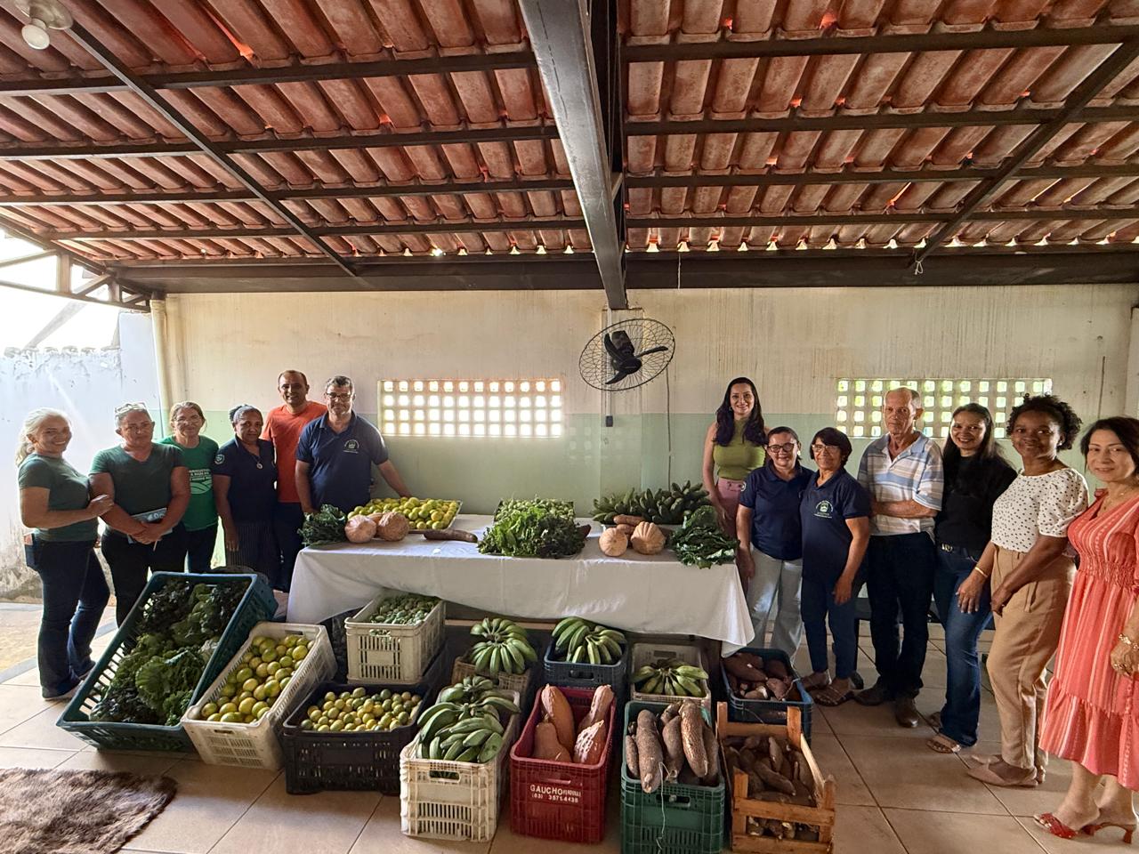 Secretaria de Agricultura e Pecuária de Paraíso acompanha entrega de alimentos da agricultura familiar ao CRAS
