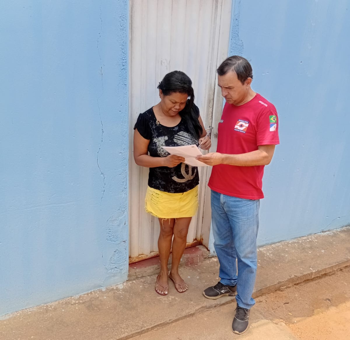 Prefeitura de Paraíso realiza mutirão de conscientização e limpeza no setor Área Verde