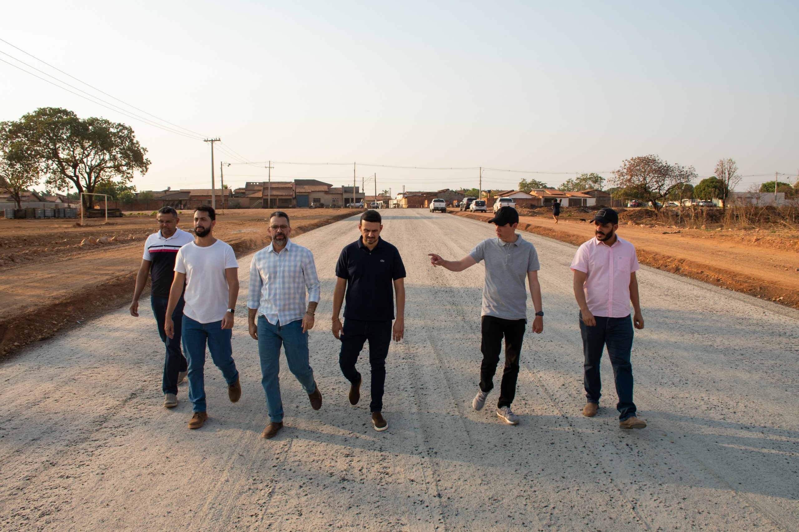 Prefeito de Paraíso, Celso Morais, vistoria obras de infraestrutura