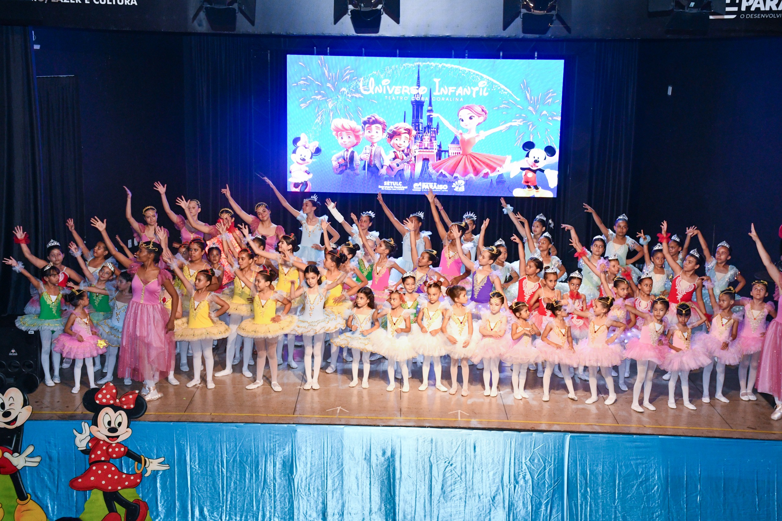 Da imaginação ao palco: alunos da Escola de Artes encerram ano letivo em clima de magia