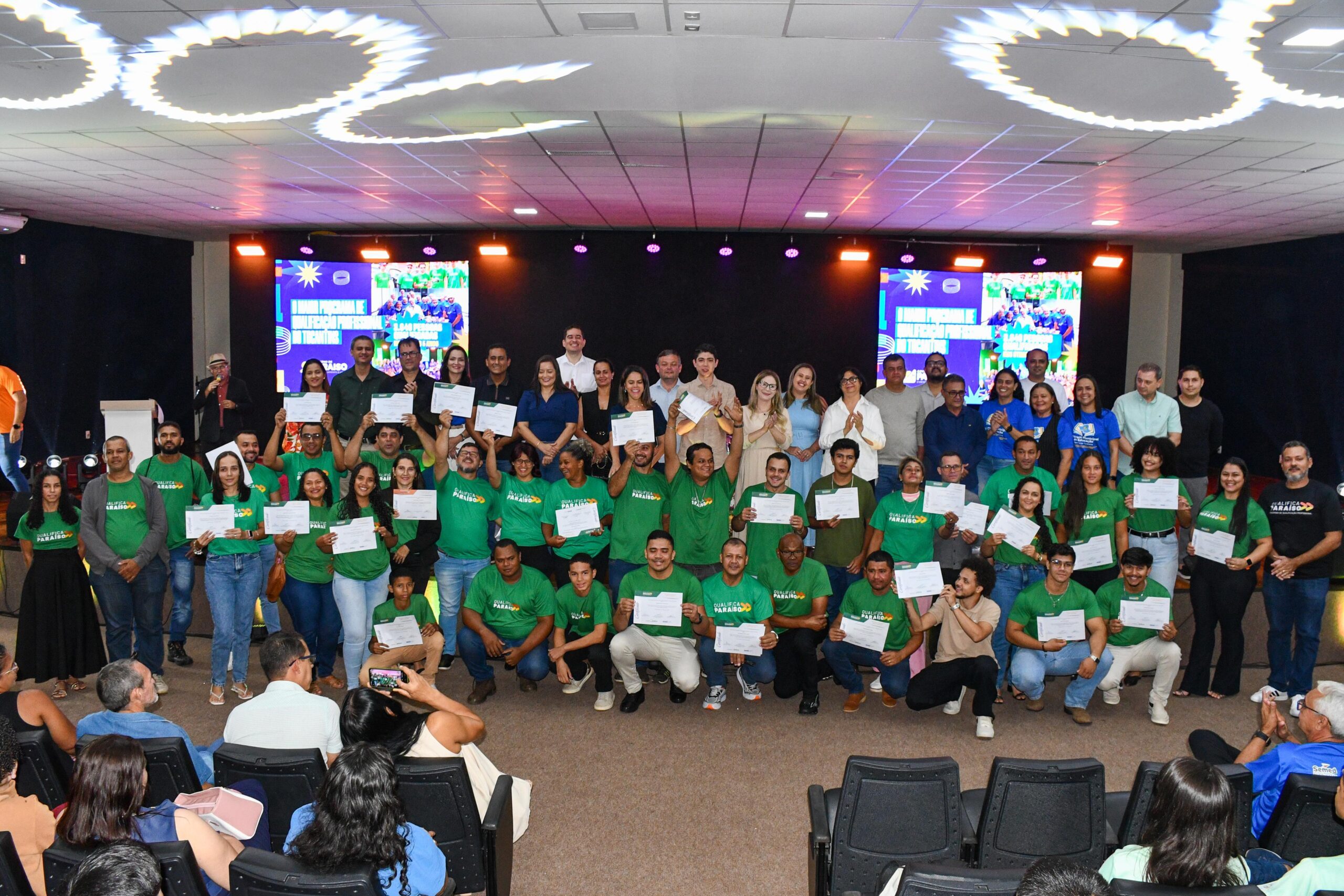 Prefeitura de Paraíso certifica 710 alunos e consolida maior programa de qualificação e inclusão produtiva do Tocantins