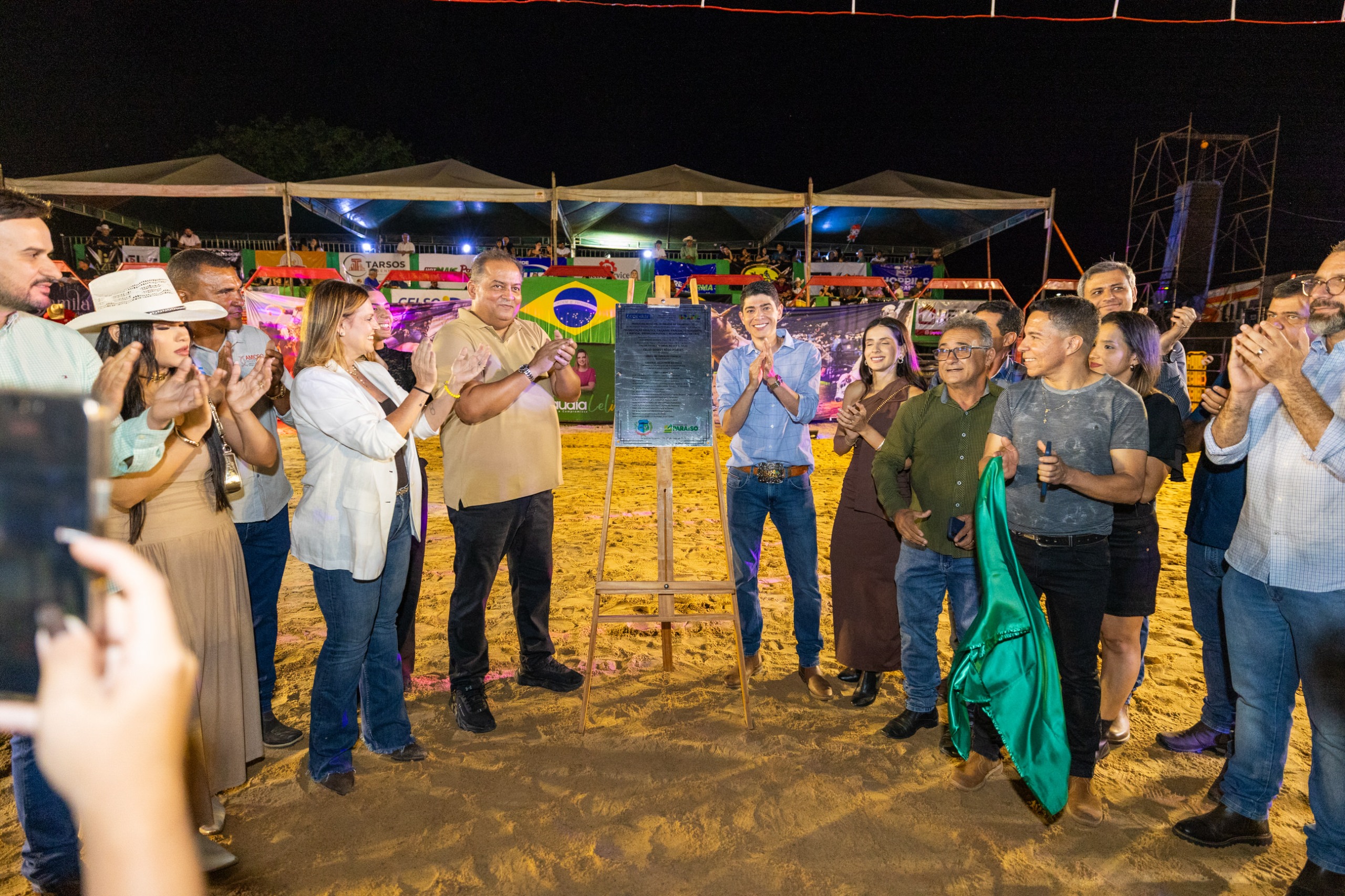 Prefeitura de Paraíso entrega maior frente de pavimentação asfáltica da história do município durante abertura da 5ª FestMicro